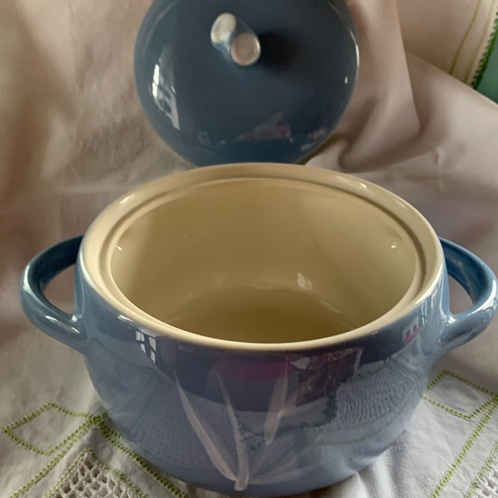 Vintage Blue Winfield Hand Crafted, USA Lid Casserole With Lid Bamboo Pattern